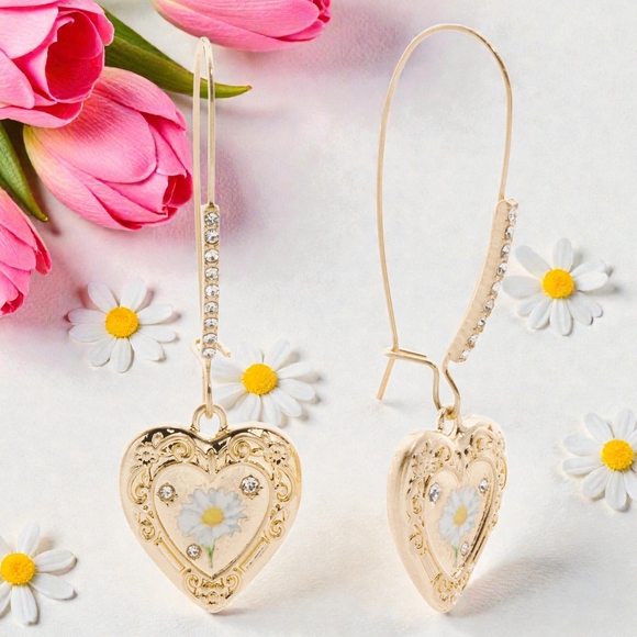 Betsey Johnson Jewelry - NEW Betsey Johnson Women's Sweetheart Daisy Heart Dangle Earrings Gold Tone NWT